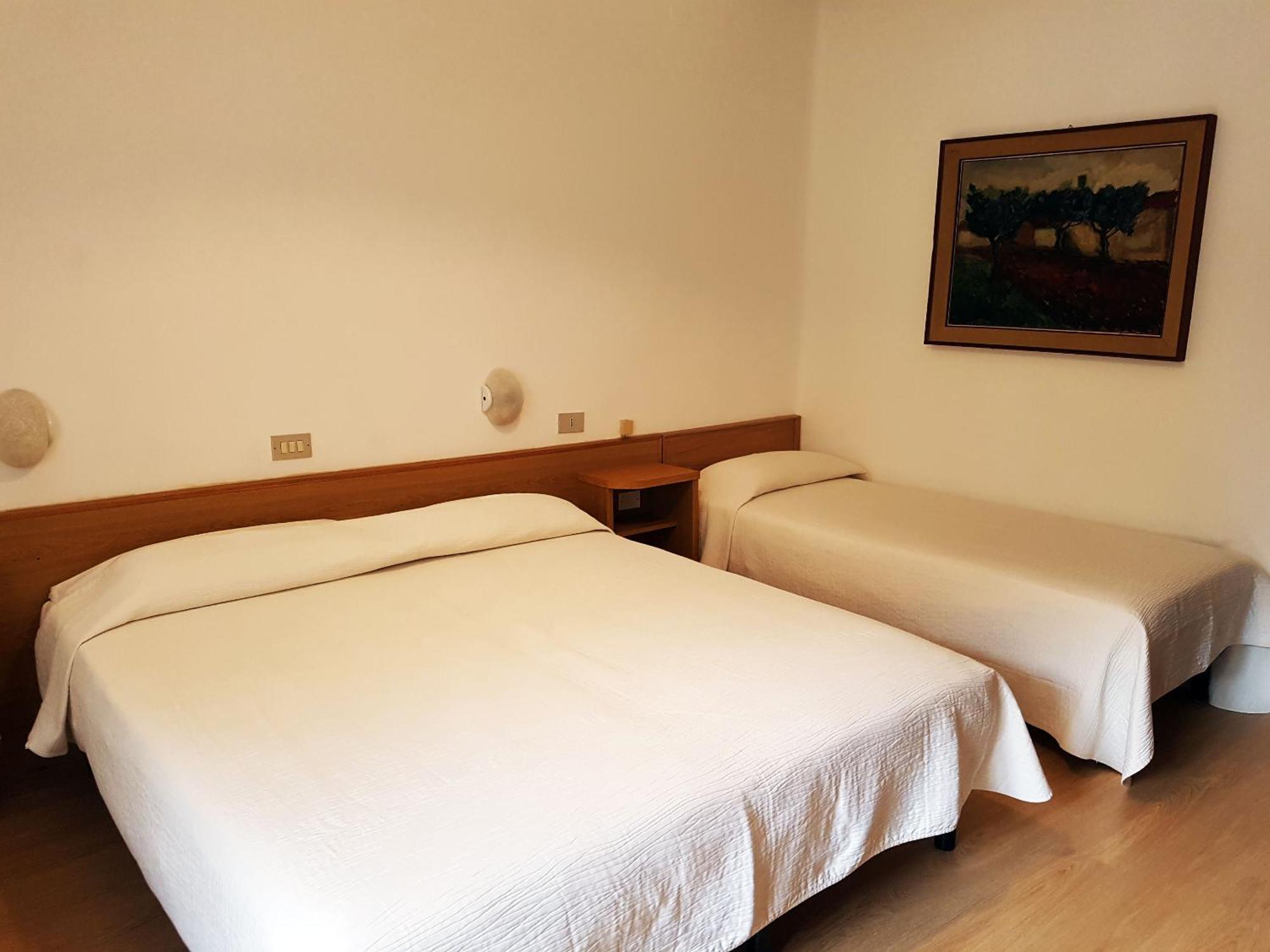 Albergo Miralaghi Padergnone Zimmer foto