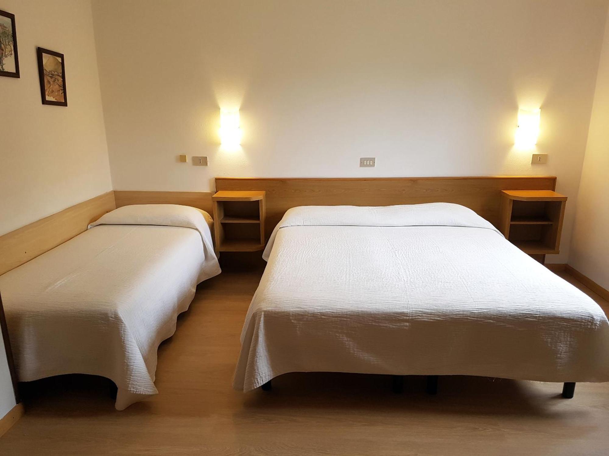 Albergo Miralaghi Padergnone Zimmer foto